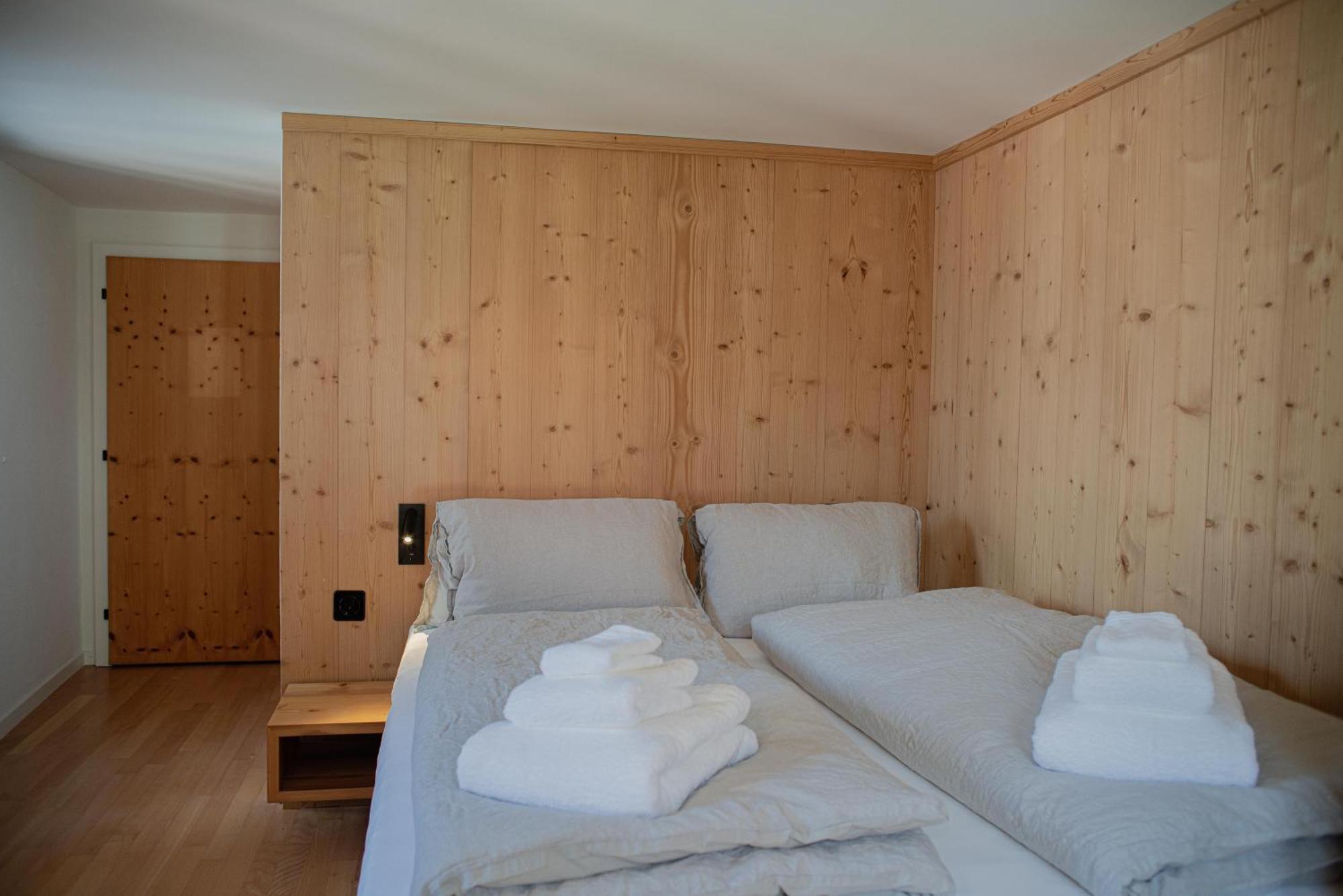 Pensiunina - Pension - Sent Room photo